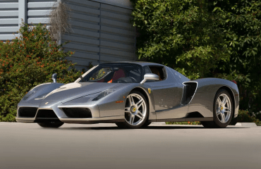 Ferrari Enzo-ს ფასები რეკორდულად იზრდება — ნაცრისფერი სუპერქარი 8-ნიშნა თანხად გაიყიდა