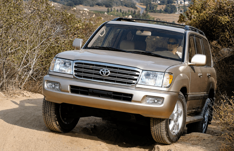 რატომ უყვარს ყველა ნამდვილ ავტომოყვარულს Toyota Land Cruiser?