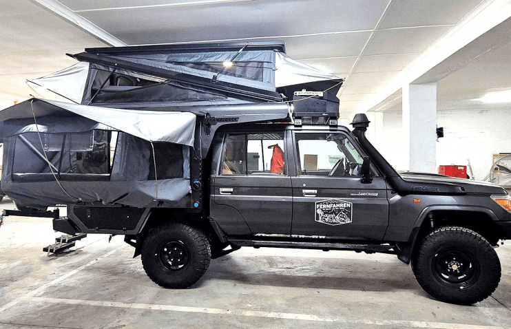კემპერი Toyota Land Cruiser-ის ბაზაზე, რომელშიც 4 ადამიანი თავისუფლად იცხოვრებს