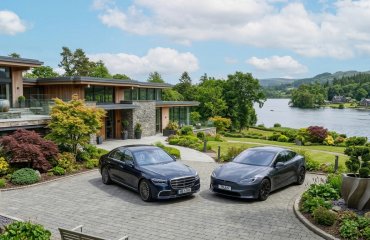 სხვაობა ასობით დოლარია | Tesla Model S-ისა და S-Class-ის ხარჯების შედარება