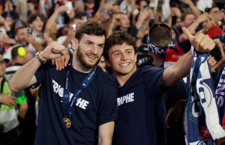 PSG-ის ვარსკვლავი ბაზაზე €21 000-იანი ფურგონით მივიდა | Marca-მ ის კვარას მანქანას შეადარა