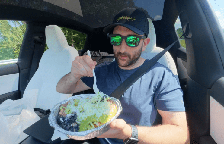 Tesla Model Y ფლორიდიდან ოჰაიოში თავისით ჩავიდა — მძღოლი საქმეში მხოლოდ 1-ხელ ჩაერთო