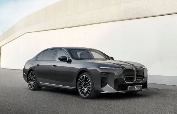ეს შეჯავშნული BMW 7 Series-ი .44 Magnum-საც უძლებს!
