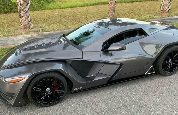 გადაკეთებული C6 Chevy Corvette ახალ ბეტმობილს ჰგავს