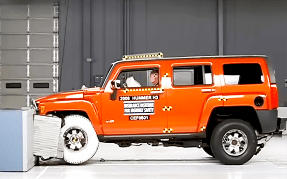 რამდენად გამძლეა Hummer-ი შეჯახების ტესტში?