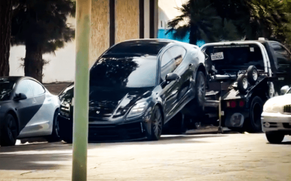Porsche-ს მძღოლი ევაკუატორს ოსტატურად დაუსხლტა
