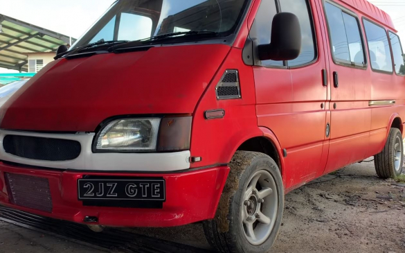 Ford Transit-ი 2JZ ძრავით
