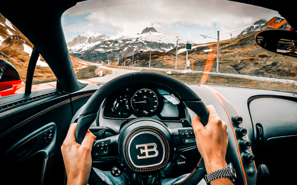 როგორია როდესაც Bugatti Chiron-ის საჭესთან ზიხარ